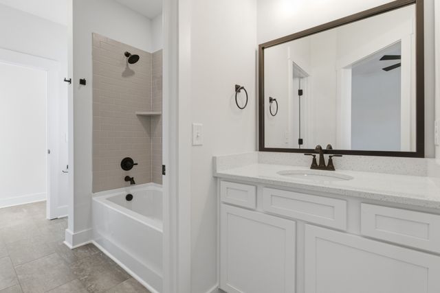 607 Gustaf Dr, Whites Creek, TN 37189