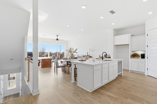 607 Gustaf Dr, Whites Creek, TN 37189