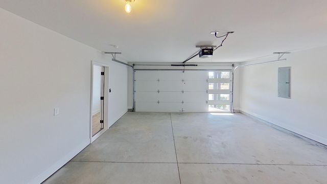 607 Gustaf Dr, Whites Creek, TN 37189