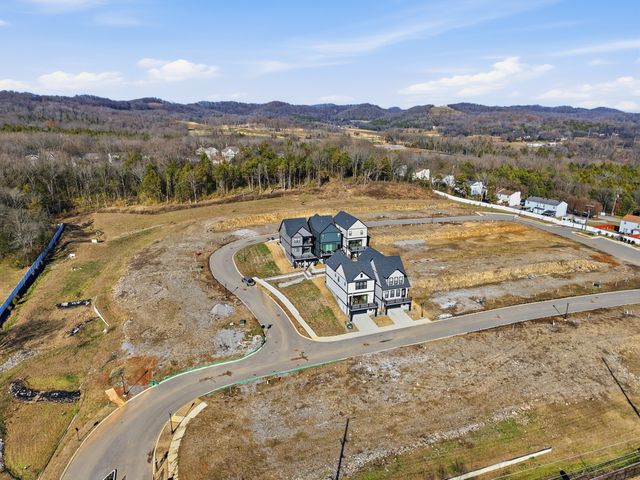 607 Gustaf Dr, Whites Creek, TN 37189