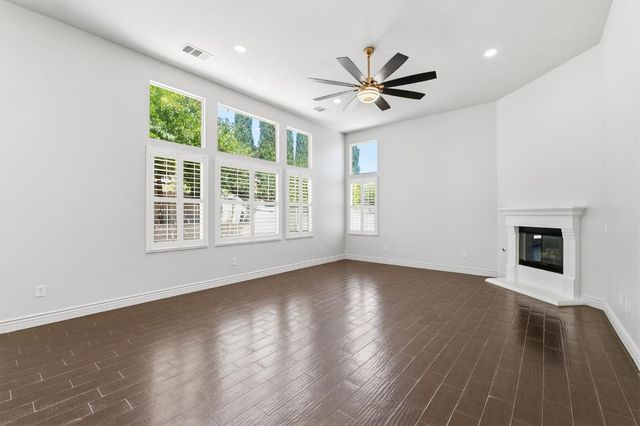 5504 Tapia Court, Bakersfield, CA 93306