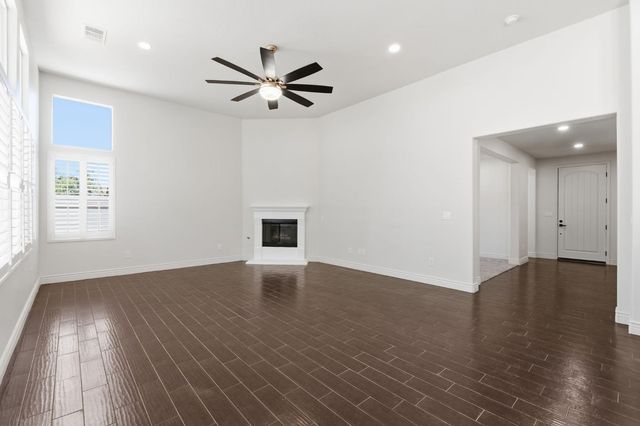 5504 Tapia Court, Bakersfield, CA 93306