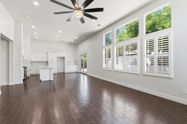 5504 Tapia Court, Bakersfield, CA 93306