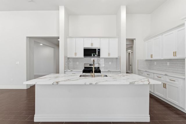 5504 Tapia Court, Bakersfield, CA 93306