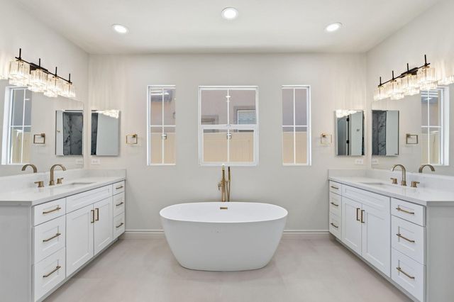 5504 Tapia Court, Bakersfield, CA 93306