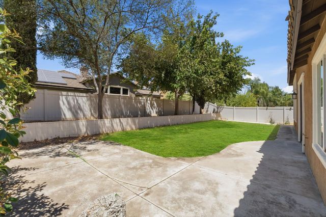 5504 Tapia Court, Bakersfield, CA 93306