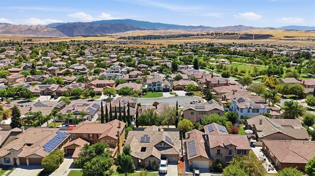 5504 Tapia Court, Bakersfield, CA 93306