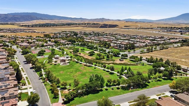 5504 Tapia Court, Bakersfield, CA 93306
