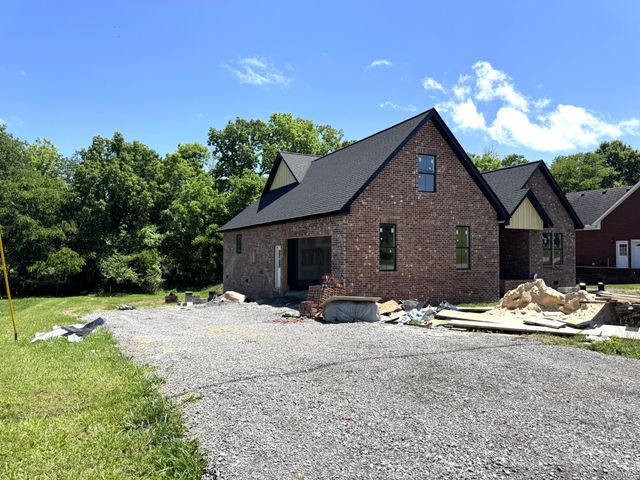 98 Maple Dr, Woodbury, TN 37190