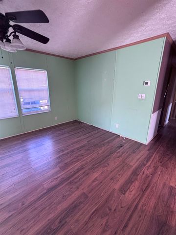 114 Mossburg Rd, Chesnee, SC 29323