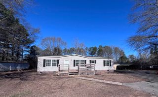 114 Mossburg Rd, Chesnee, SC 29323
