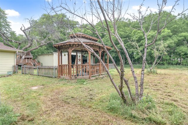201 Killough Street, Newark, TX 76071