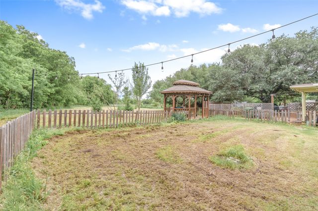 201 Killough Street, Newark, TX 76071