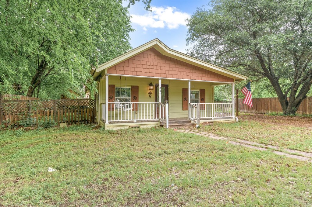 201 Killough Street, Newark, TX 76071