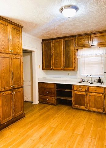 301 N Pecos St, Fort Stockton, TX 79735