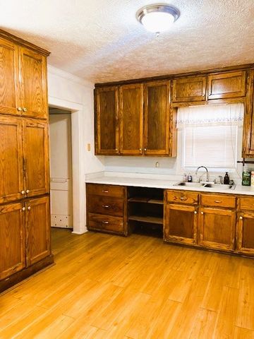 301 N Pecos St, Fort Stockton, TX 79735