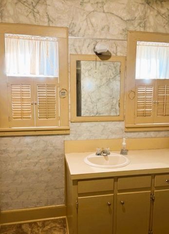 301 N Pecos St, Fort Stockton, TX 79735