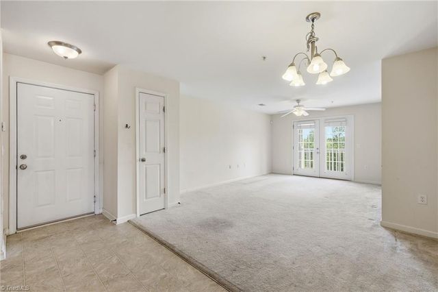 1380 Heritage Pointe Drive 204, Winston-salem, NC 27127