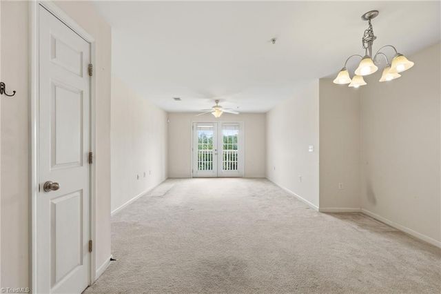1380 Heritage Pointe Drive 204, Winston-salem, NC 27127