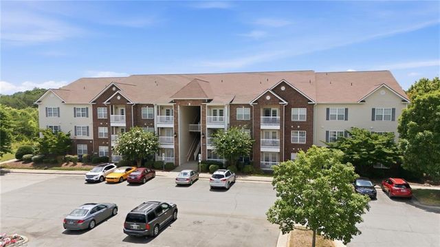 1380 Heritage Pointe Drive 204, Winston-salem, NC 27127