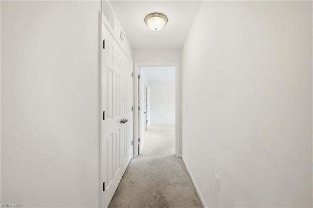 1380 Heritage Pointe Drive 204, Winston-salem, NC 27127