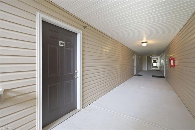 1380 Heritage Pointe Drive 204, Winston-salem, NC 27127