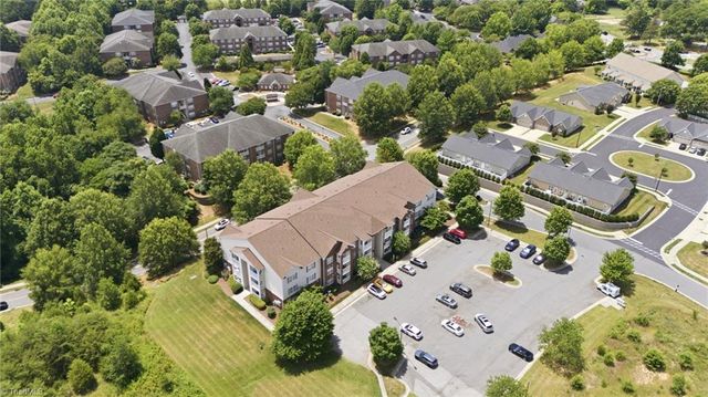 1380 Heritage Pointe Drive 204, Winston-salem, NC 27127