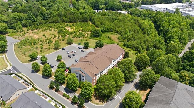 1380 Heritage Pointe Drive 204, Winston-salem, NC 27127
