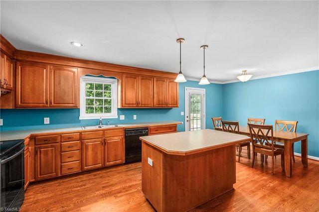 1004 Briarcliff Road, Yadkinville, NC 27055
