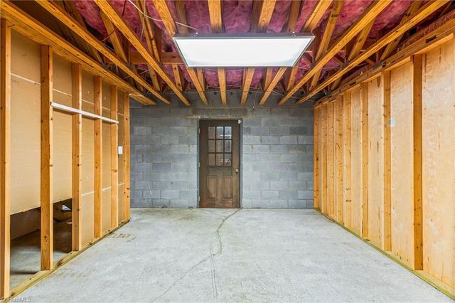 1004 Briarcliff Road, Yadkinville, NC 27055