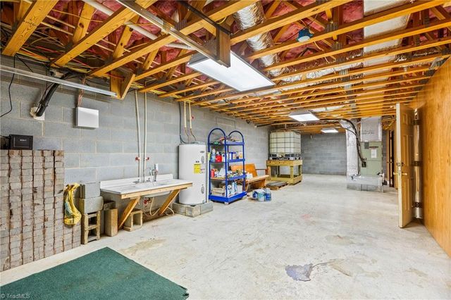 1004 Briarcliff Road, Yadkinville, NC 27055