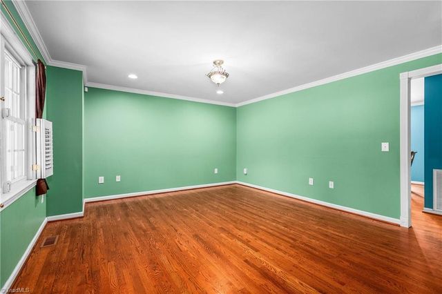1004 Briarcliff Road, Yadkinville, NC 27055