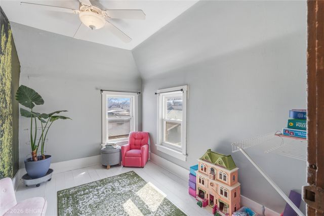 110 N 3rd Street, Indianola, IA 50125