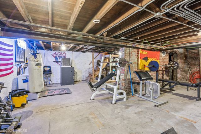 110 N 3rd Street, Indianola, IA 50125