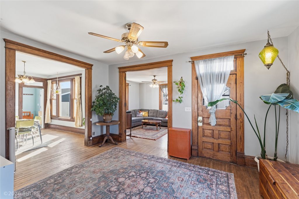 110 N 3rd Street, Indianola, IA 50125