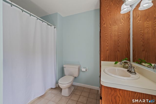 40 Gulf Road, Stafford, CT 06076