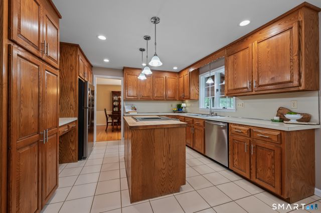 40 Gulf Road, Stafford, CT 06076
