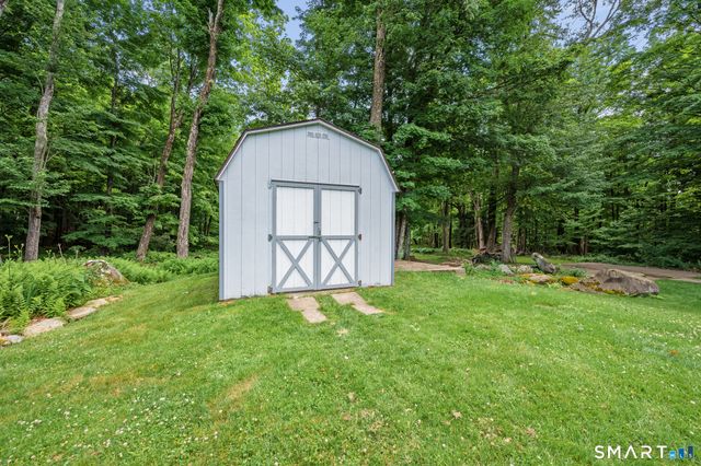 40 Gulf Road, Stafford, CT 06076