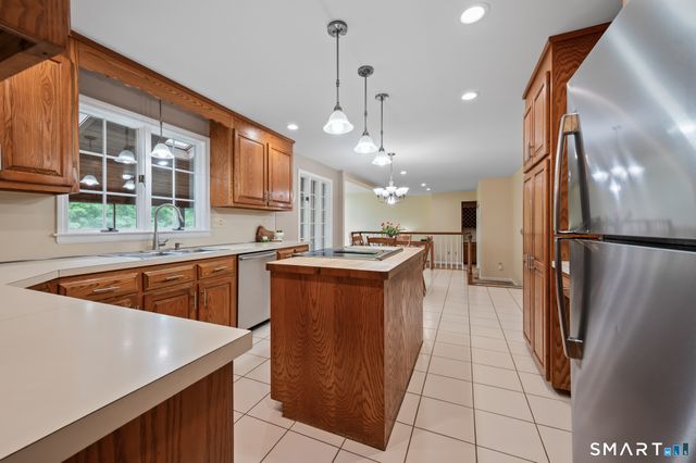40 Gulf Road, Stafford, CT 06076