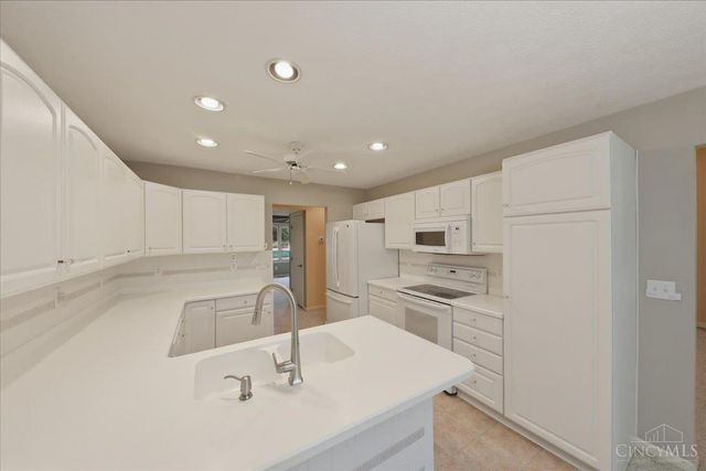 18 Hathaway Commons Drive, Lebanon, OH 45036