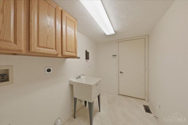 18 Hathaway Commons Drive, Lebanon, OH 45036