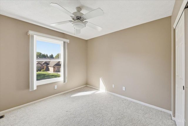 18 Hathaway Commons Drive, Lebanon, OH 45036