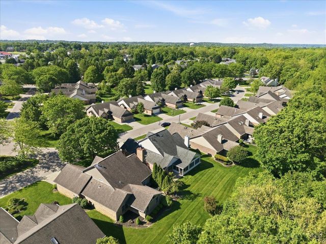 18 Hathaway Commons Drive, Lebanon, OH 45036