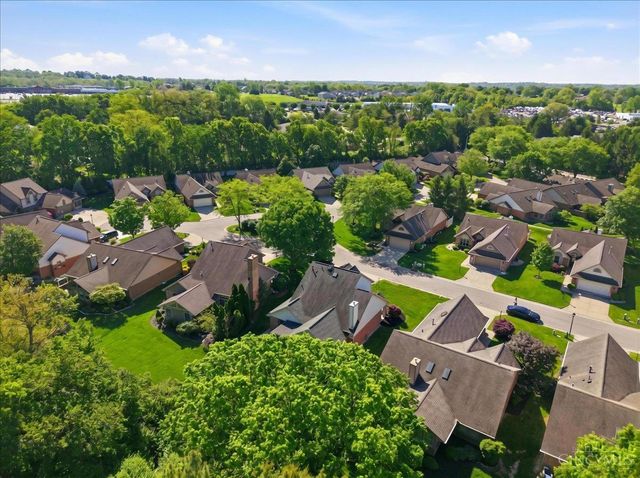 18 Hathaway Commons Drive, Lebanon, OH 45036