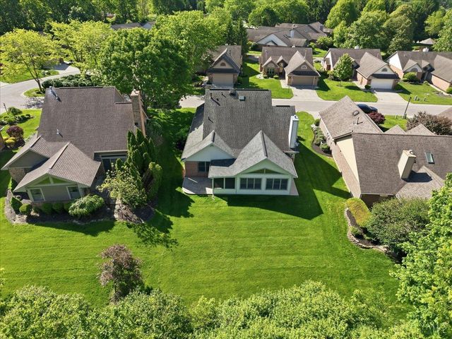 18 Hathaway Commons Drive, Lebanon, OH 45036