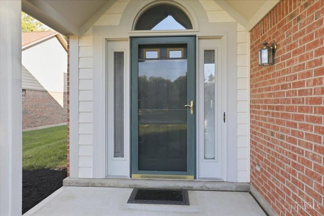 18 Hathaway Commons Drive, Lebanon, OH 45036