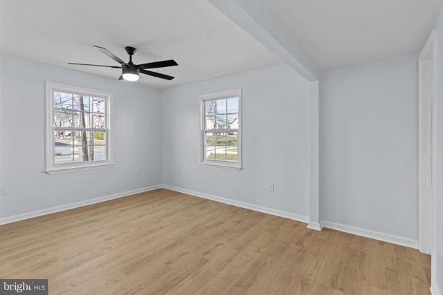 3070 CONCORD RD, Aston, PA 19014