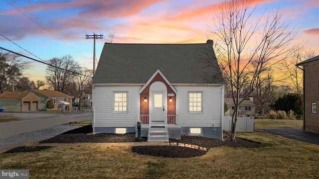 3070 CONCORD RD, Aston, PA 19014