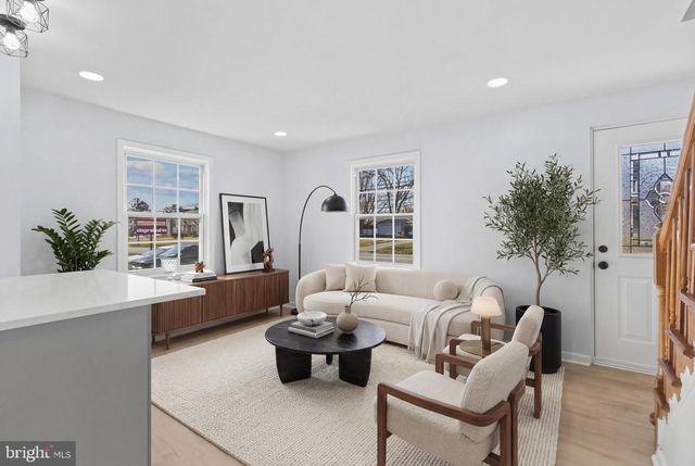 3070 CONCORD RD, Aston, PA 19014