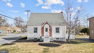 3070 CONCORD RD, Aston, PA 19014